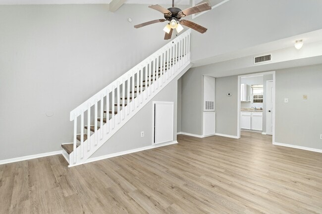 Foto del edificio - 1176 Oregon Ave