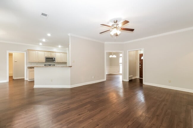 Building Photo - 8695 River Mill Cove
