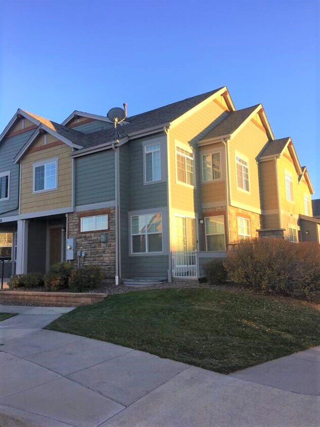 Exterior - 12812 Jasmine St