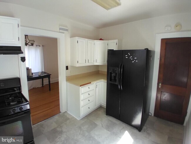 Foto del edificio - 1407 N Vernon St