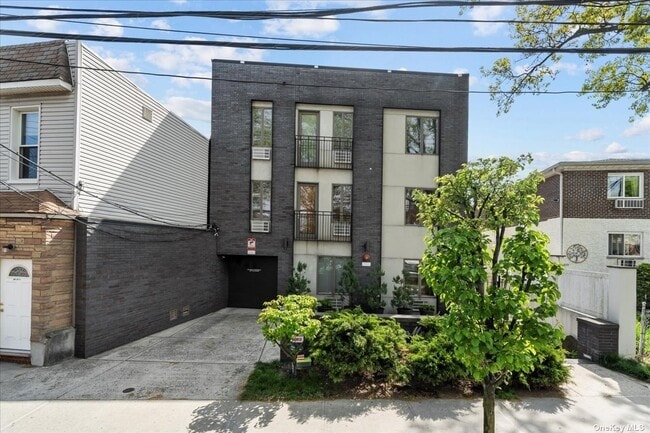 Building Photo - 6641 69th St