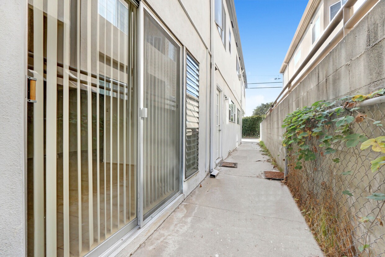 Foto del edificio - 2342 20th St