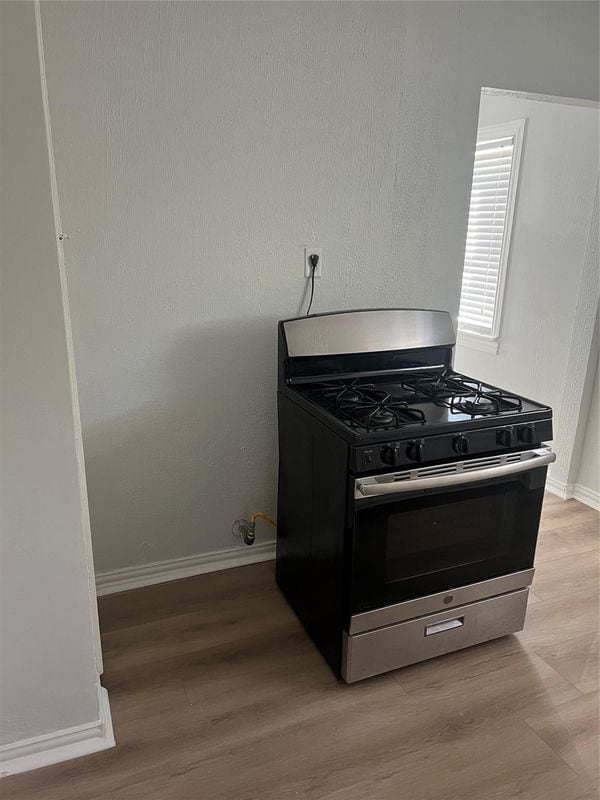 Building Photo - 4113 McCart Ave