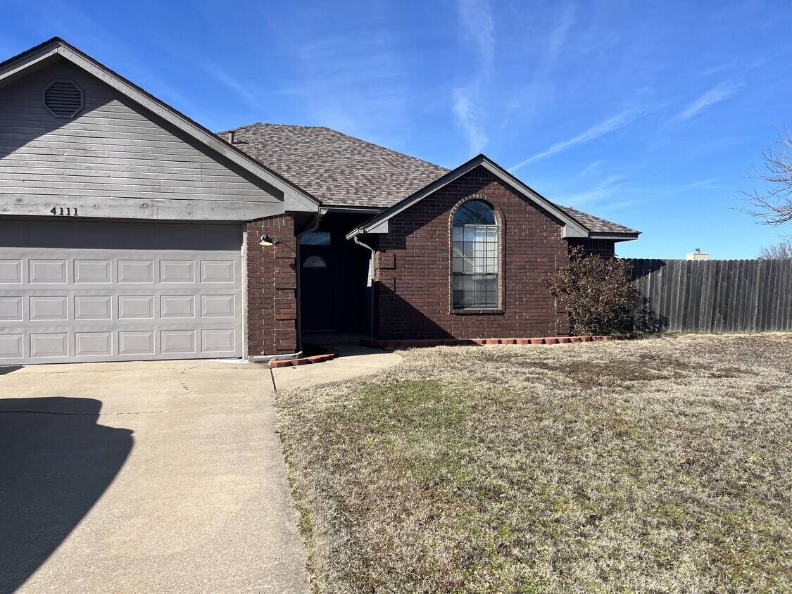 Foto principal - 4111 SW Wendy Dr