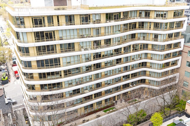 Building Photo - 151 Avenue Rd