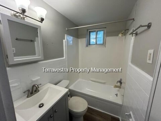 Foto del edificio - 6020 Highland Ave