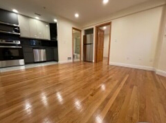 Foto del edificio - 1801 Beacon St
