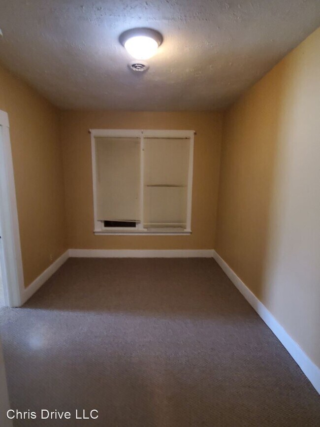 Building Photo - 4 br, 2 bath House - 852 S 2nd Street