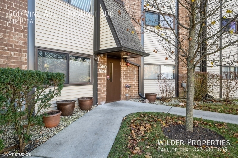 Primary Photo - 560 Vine Ave