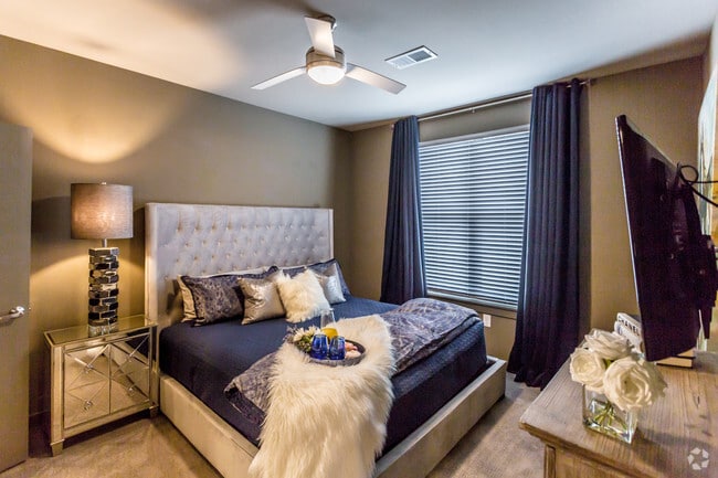 Building Photo - Bowman Pointe