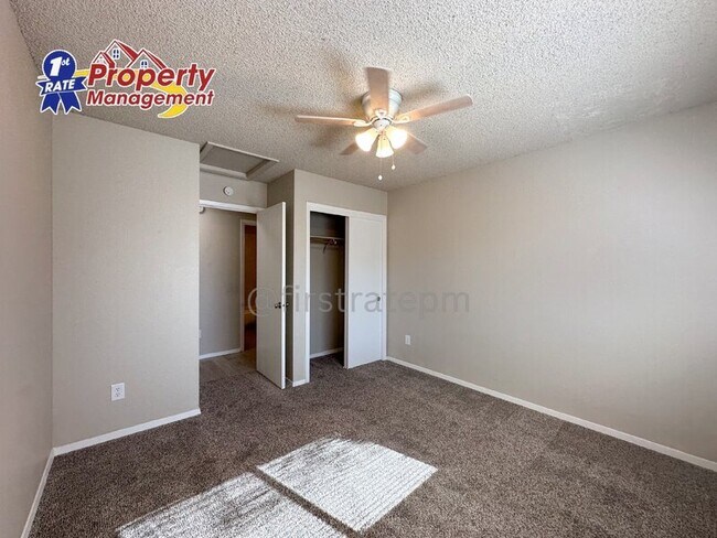 Foto del edificio - 4135 W Dorian St
