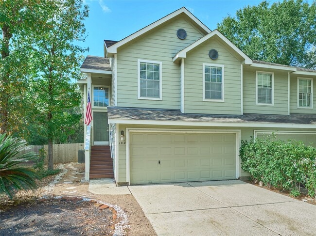 Building Photo - 102 N Walden Elms Cir