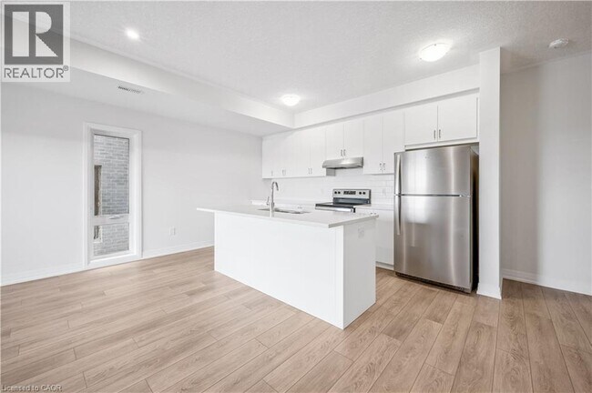 Building Photo - 59 REVERIE Wy