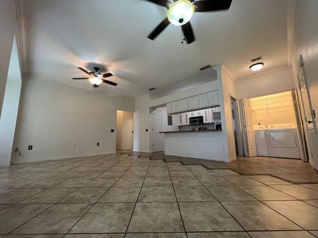 Building Photo - 707 Eagle Pond Dr