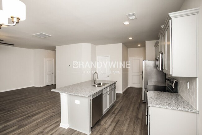 Foto del edificio - $2,106– With our move-in promotion, it’s l...