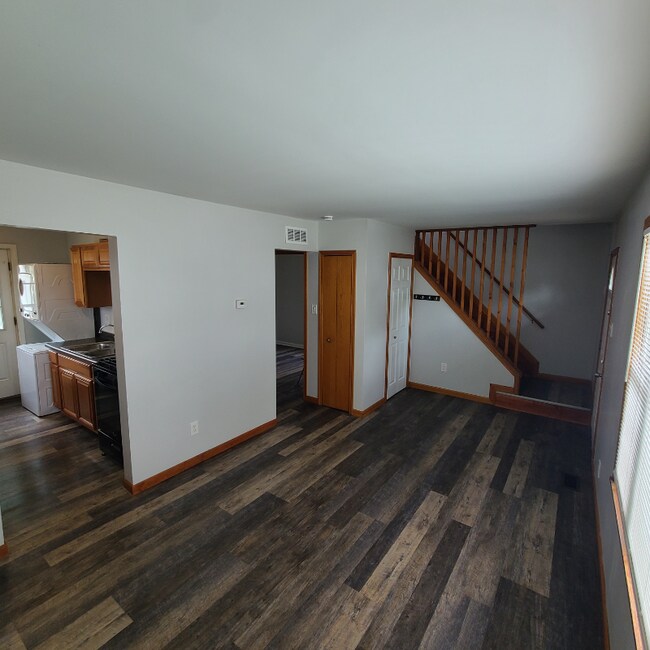 Foto del edificio - 23345 Hazelwood Ave