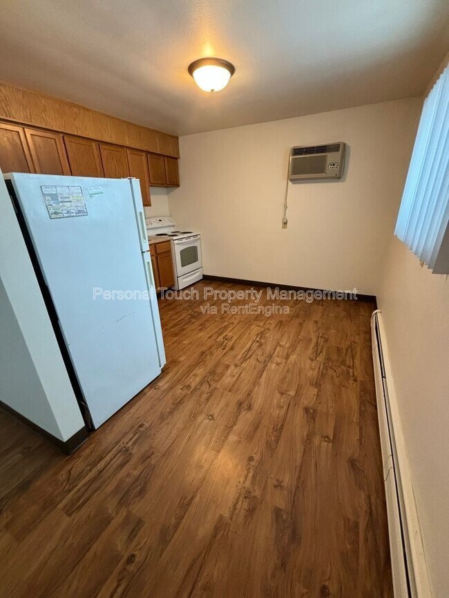 Foto del edificio - 132 6th Ave N