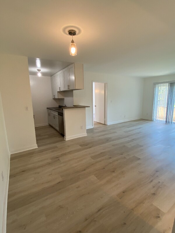 465 Oak St Unit 307, Glendale, CA 91204 Room for Rent in Glendale, CA