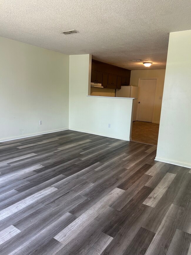 Open living room - 4035 Arbor Place Ln