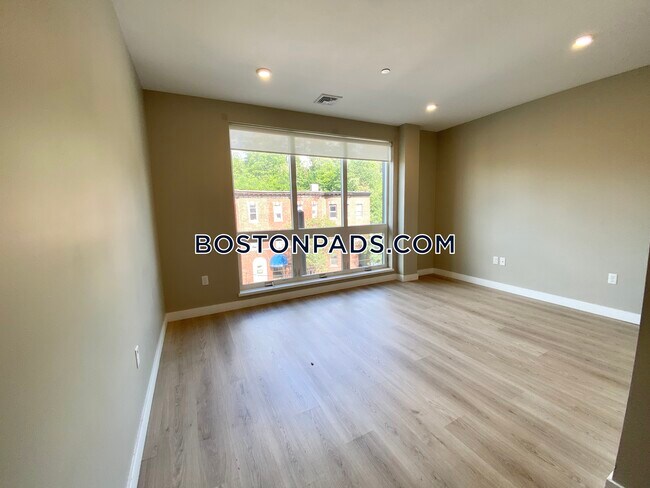 Building Photo - 35 S Huntington Ave