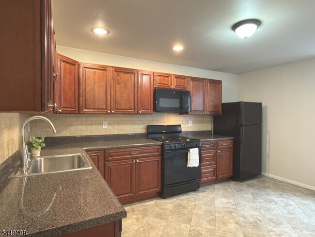 Foto del edificio - 39 Glenridge Ave