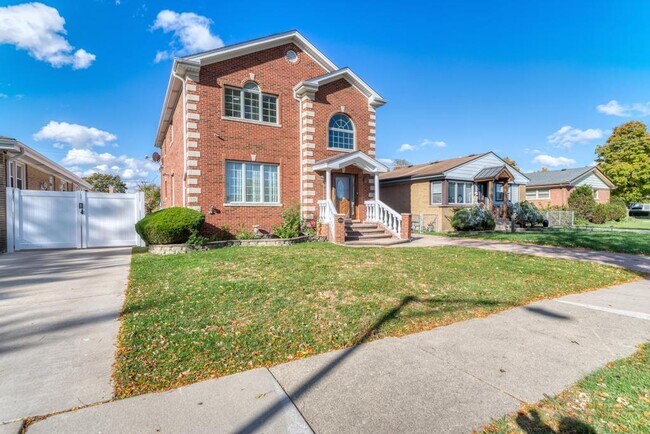 Foto del edificio - 4544 N Oriole Ave