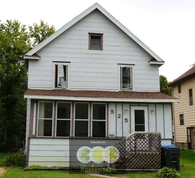 Building Photo - 525 N 5th St