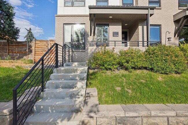 Foto del edificio - 3374 S Grant St