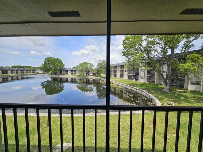 Foto del edificio - 7801 S Colony Cir