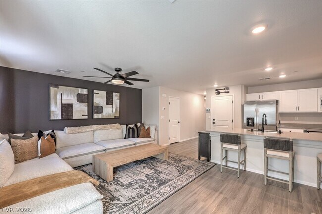 Building Photo - 4463 Honey Hls Ave