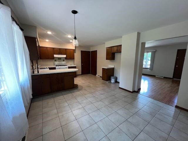 Foto del edificio - 6672 Belvidere Rd