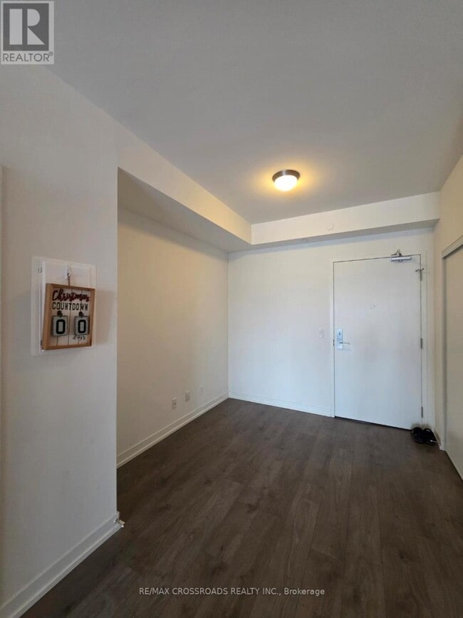 Building Photo - 49 E Liberty St