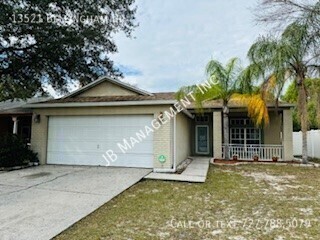 Foto principal - Beautiful 3/2 bath Pool home!