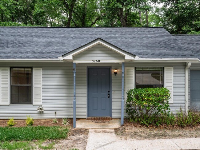 Foto del edificio - 8760 Minnow Creek Dr