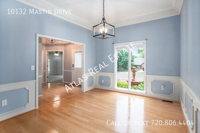 Foto del edificio - Huge 4 bedroom 3.5 bath with Guest suite i...