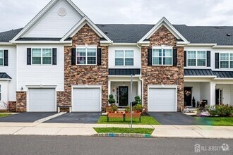 Building Photo - 1517 Paxton Ln