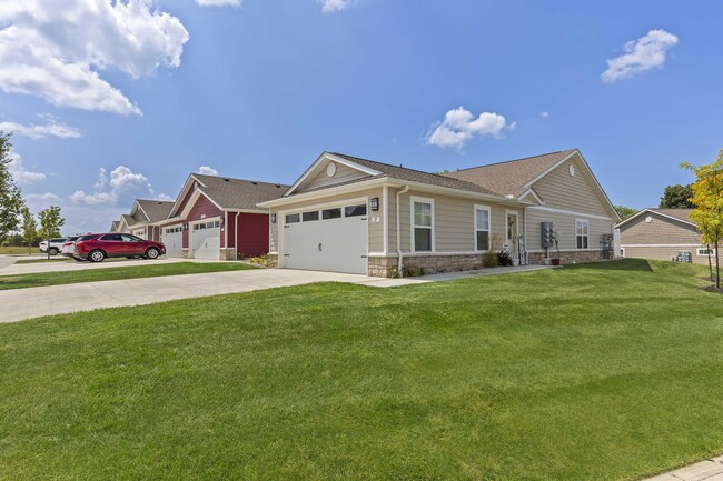 Building Photo - Redwood Miamisburg