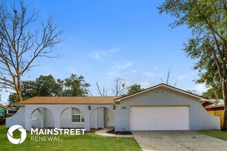 Building Photo - 8210 Old English Dr