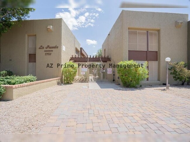 Building Photo - 1701 W Tuckey Ln