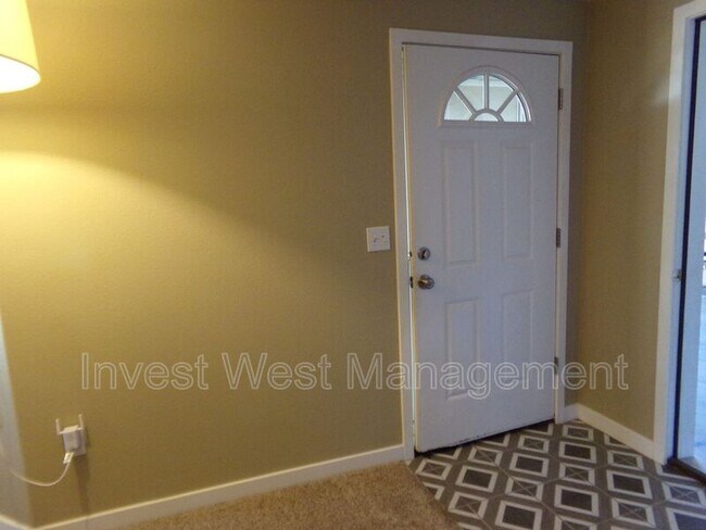 Foto del edificio - 1210 NE 163rd Ct