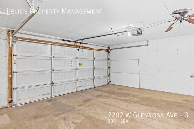 Foto del edificio - 2202 W Glenrosa Ave