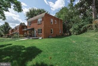 Building Photo - 701 St Dunstans Rd