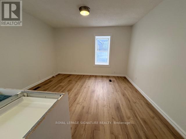 Photo du bâtiment - 62 Allen Ave