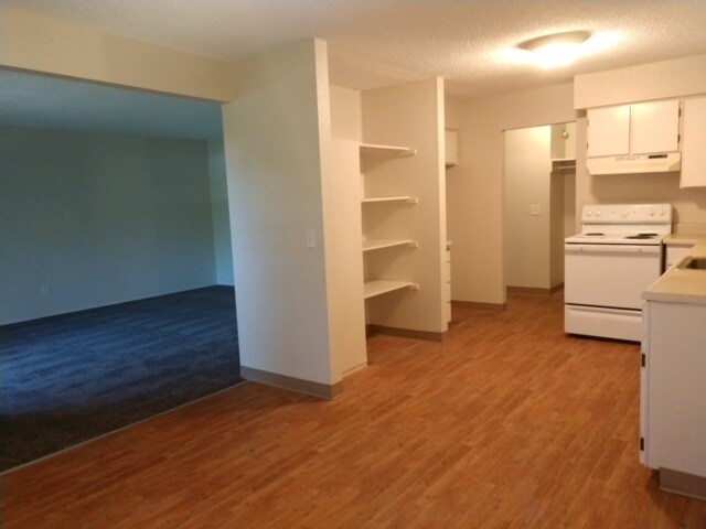 Foto del edificio - 113 SW Cherry Park Rd