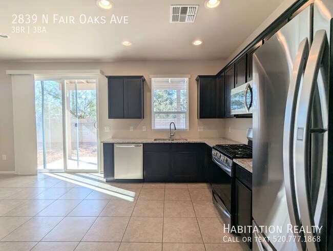 Foto del edificio - 2839 N Fair Oaks Ave