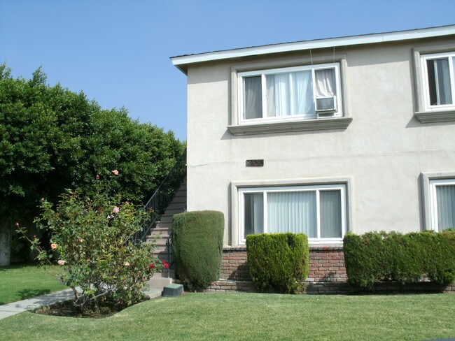 Building Photo - 14023 Dicky St