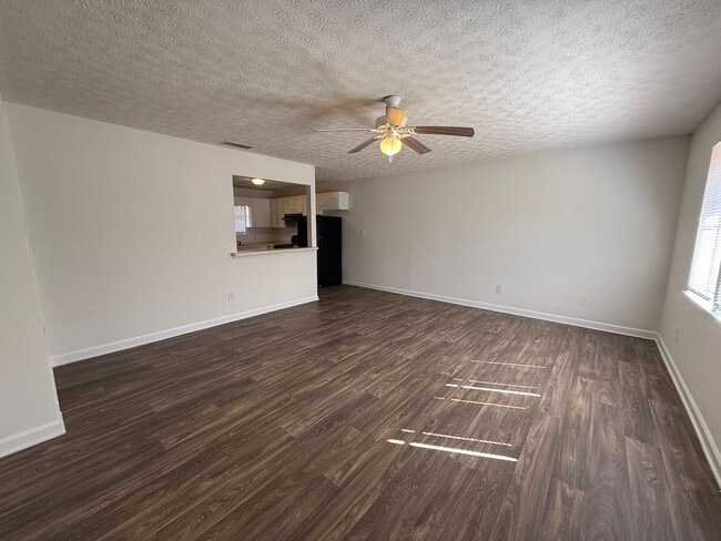 Photo - 137/139 Deer Creek Dr Apartment