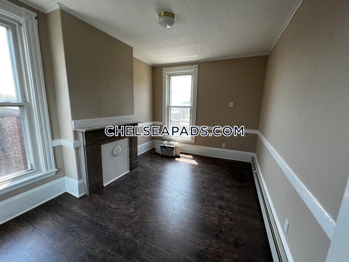 50 Beacon St Unit 3, Chelsea, MA 02150 Room for Rent in Chelsea, MA