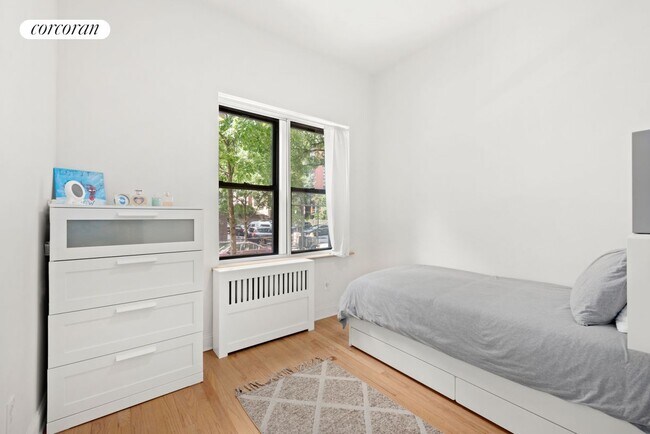 Foto del edificio - 283 E 4th St