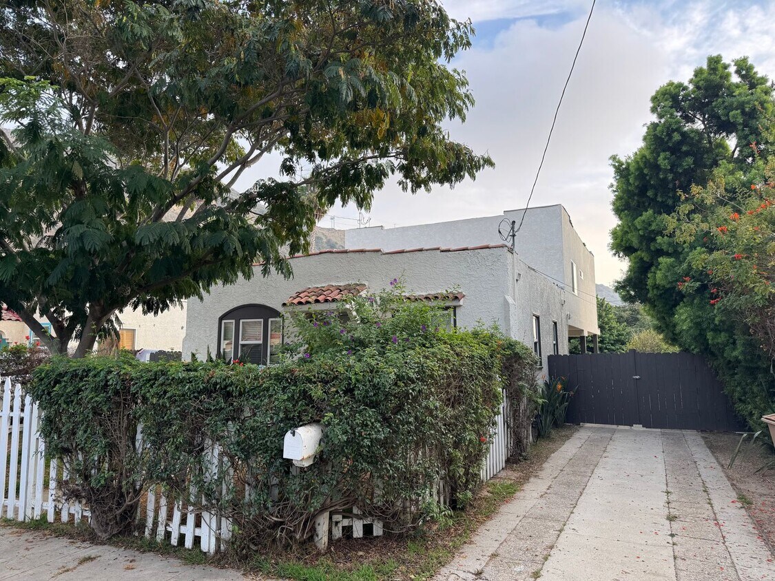 Foto principal - New build 2 bedroom upstairs ADU in the Ve...